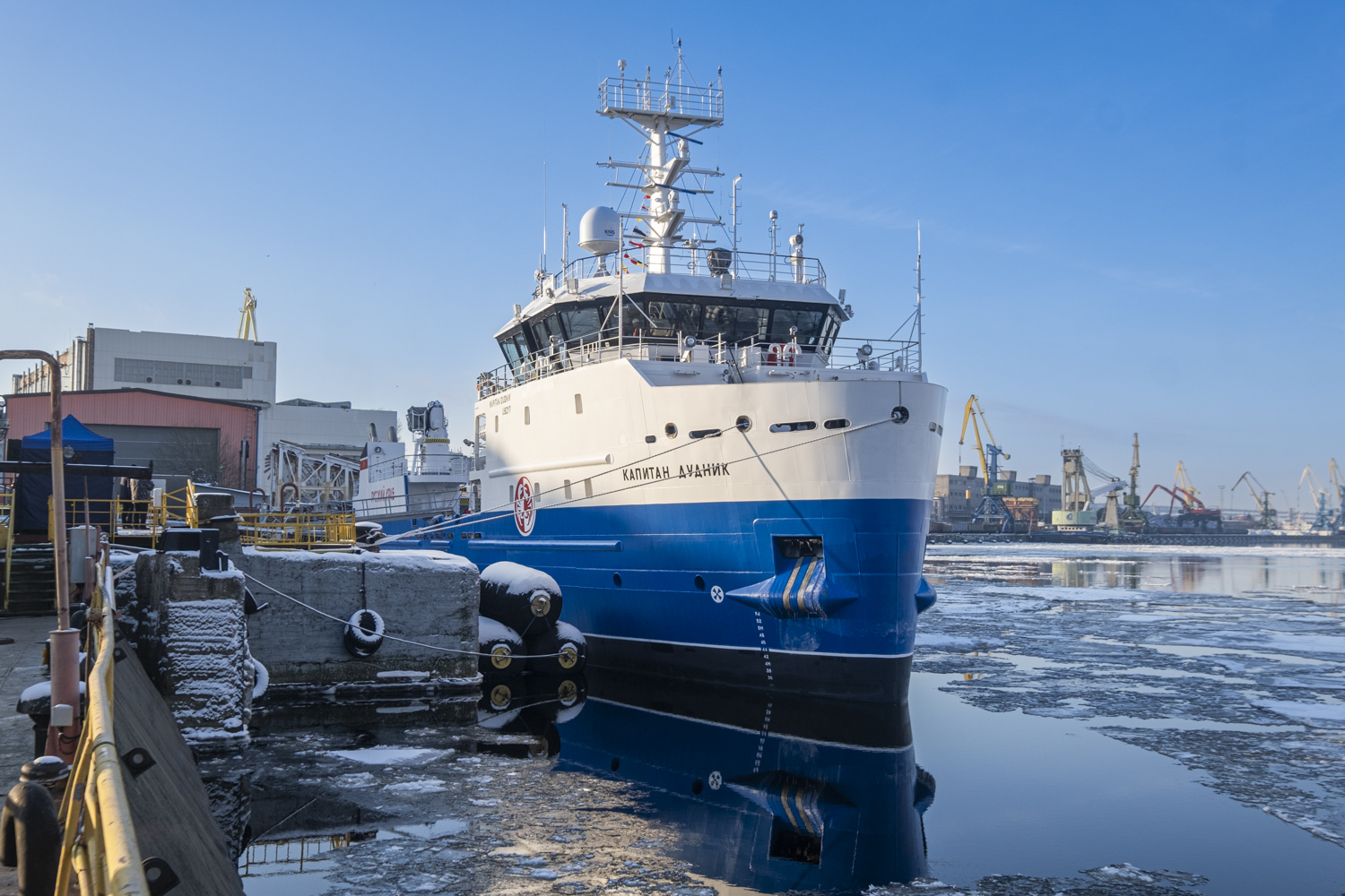 Капитан Дудник у причала