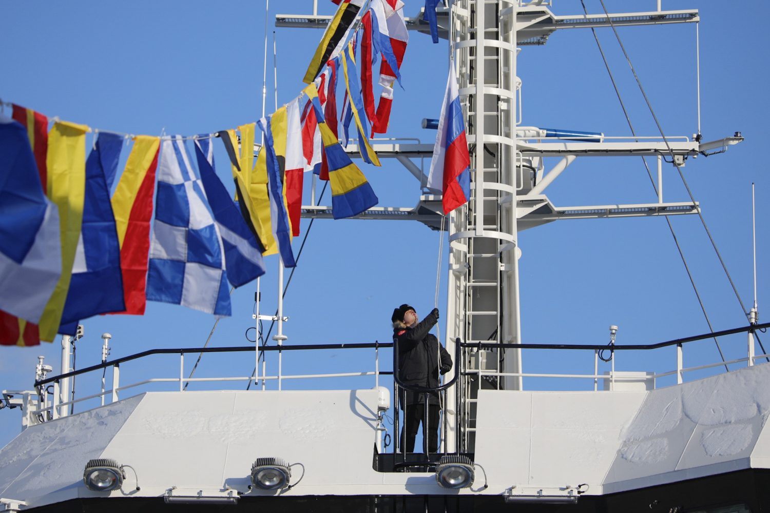 Поднятие флага