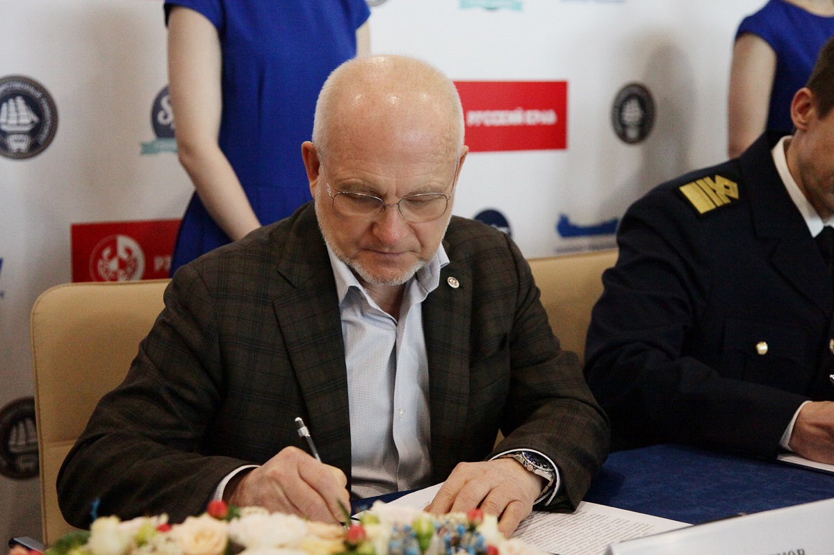 Подписание Сапожников